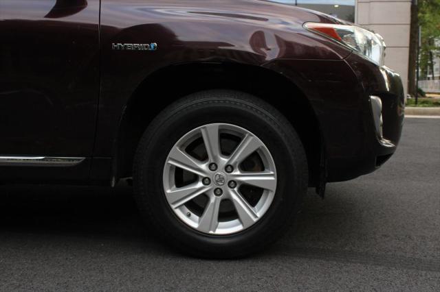 2013 Toyota Highlander Hybrid Base V6