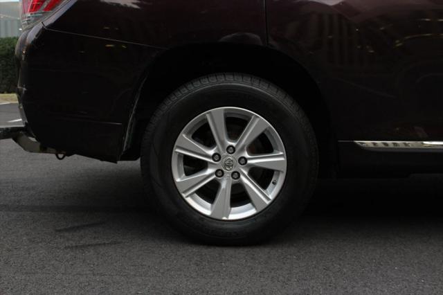 2013 Toyota Highlander Hybrid Base V6