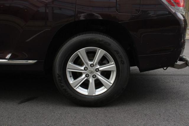 2013 Toyota Highlander Hybrid Base V6