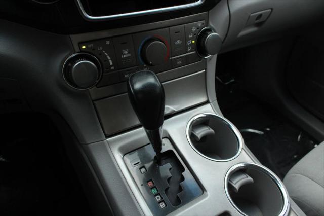 2013 Toyota Highlander Hybrid Base V6