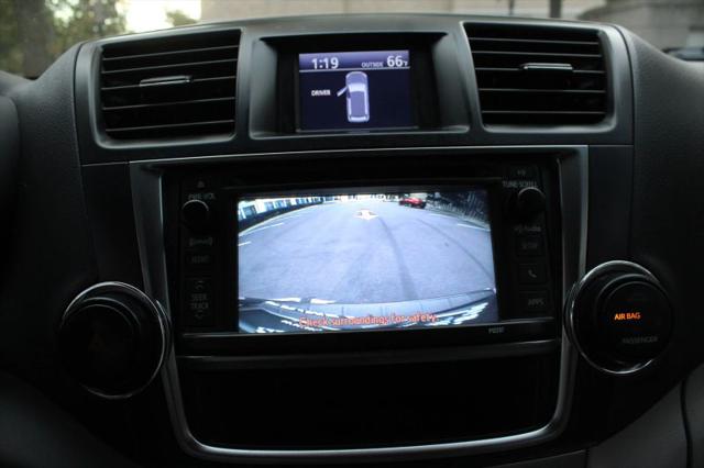 2013 Toyota Highlander Hybrid Base V6
