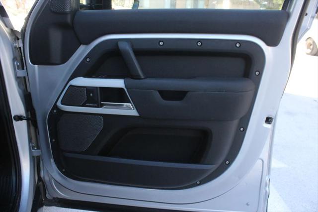 2020 Land Rover Defender 110 First Edition