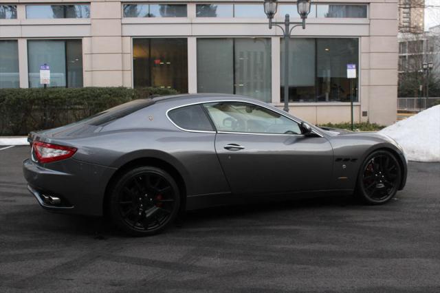 2010 Maserati GranTurismo Base