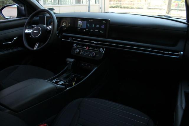 2025 Hyundai Santa Cruz SE