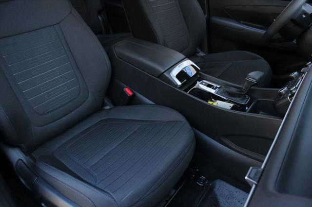 2025 Hyundai Santa Cruz SE