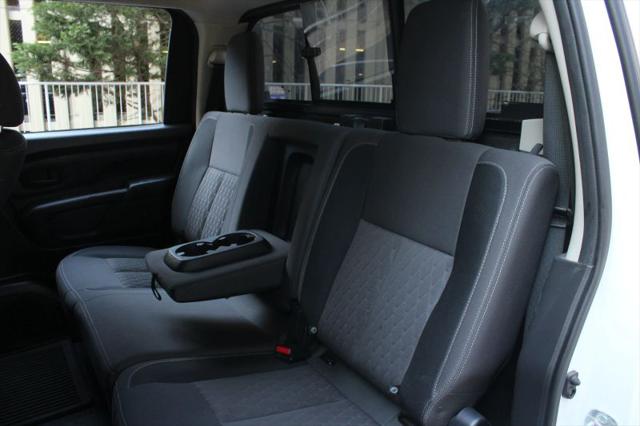 2022 Nissan Titan Crew Cab S 4x4