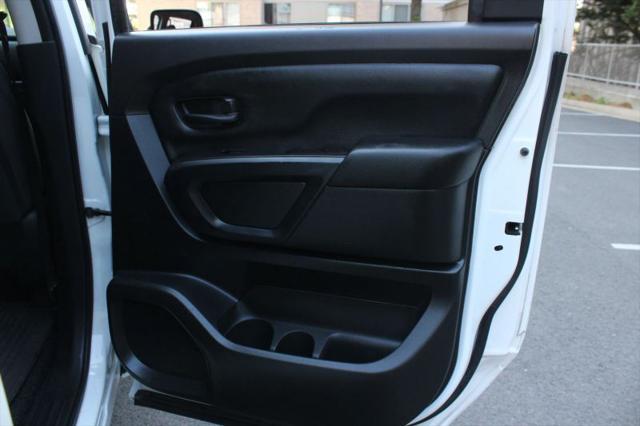 2022 Nissan Titan Crew Cab S 4x4