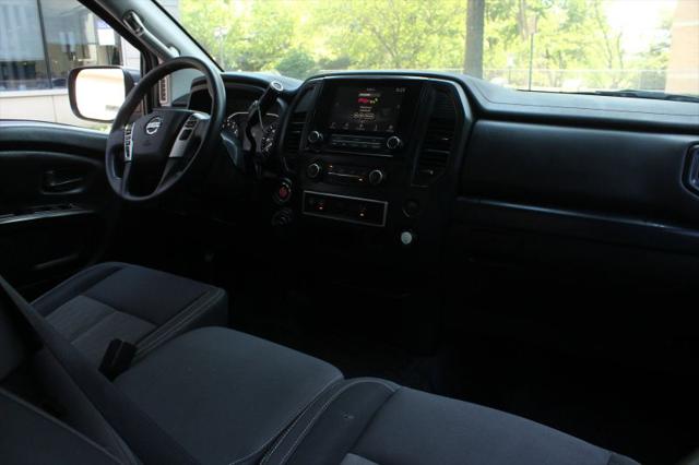 2022 Nissan Titan Crew Cab S 4x4