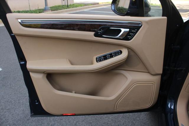 2016 Porsche Macan S