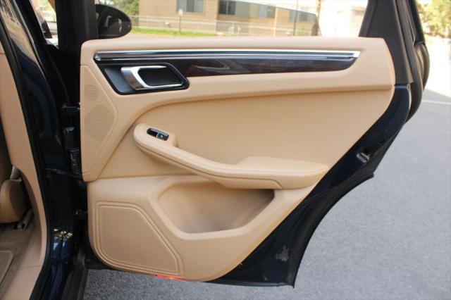2016 Porsche Macan S