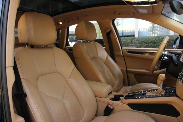 2016 Porsche Macan S