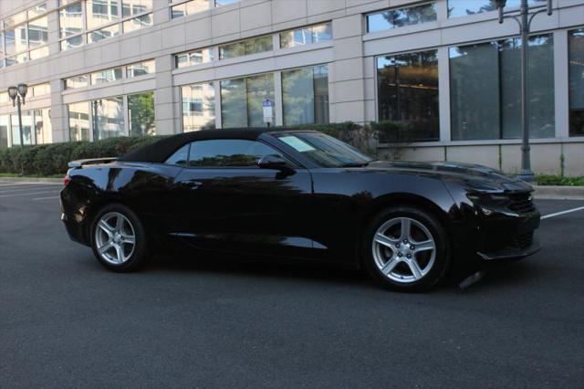 2021 Chevrolet Camaro RWD Convertible 2LT
