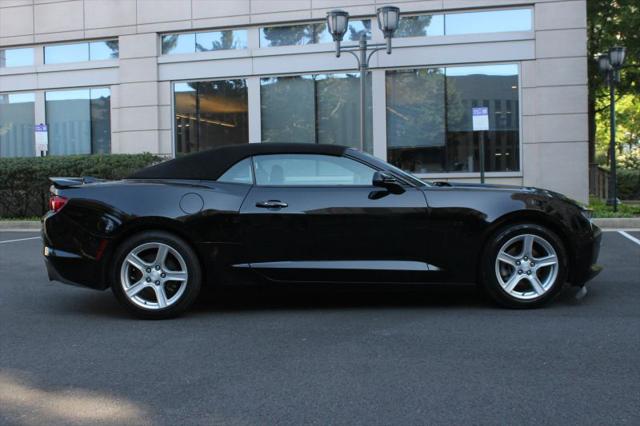 2021 Chevrolet Camaro RWD Convertible 2LT