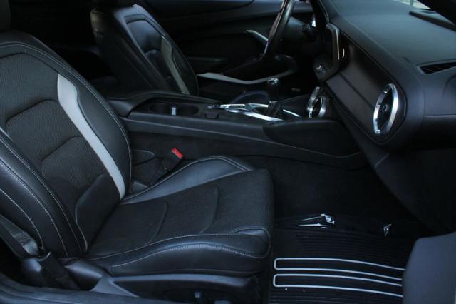 2021 Chevrolet Camaro RWD Convertible 2LT
