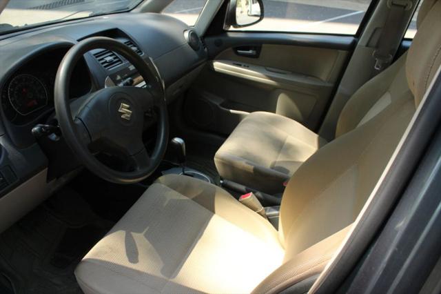 2009 Suzuki SX4 LE