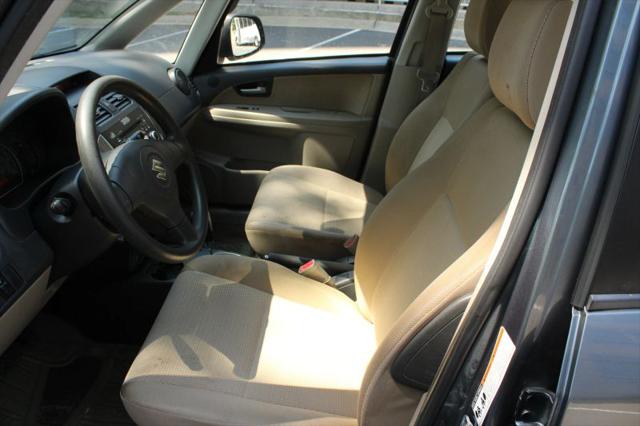 2009 Suzuki SX4 LE