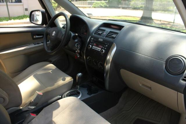 2009 Suzuki SX4 LE