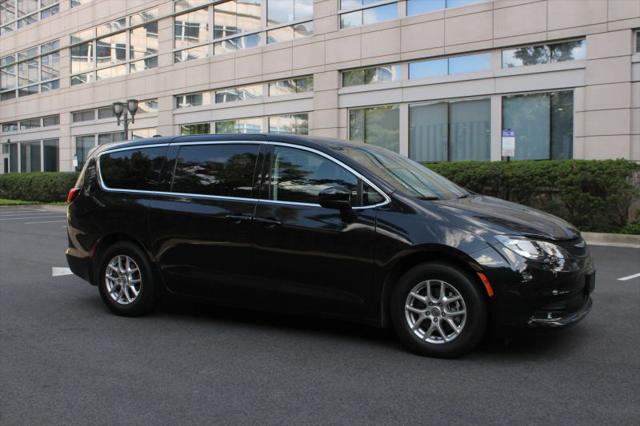 2024 Chrysler Voyager LX