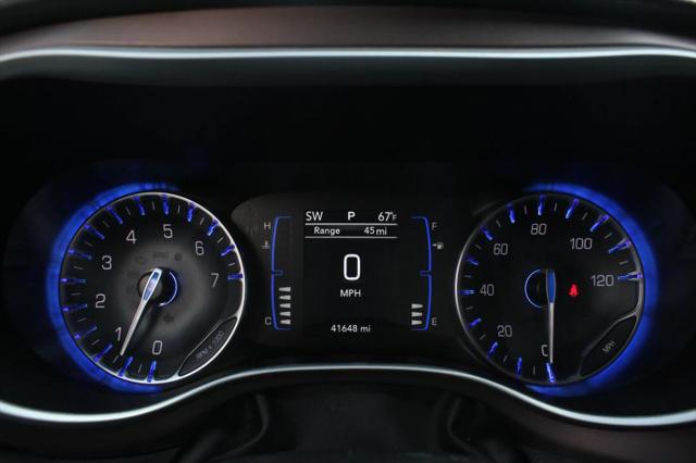 2024 Chrysler Voyager LX