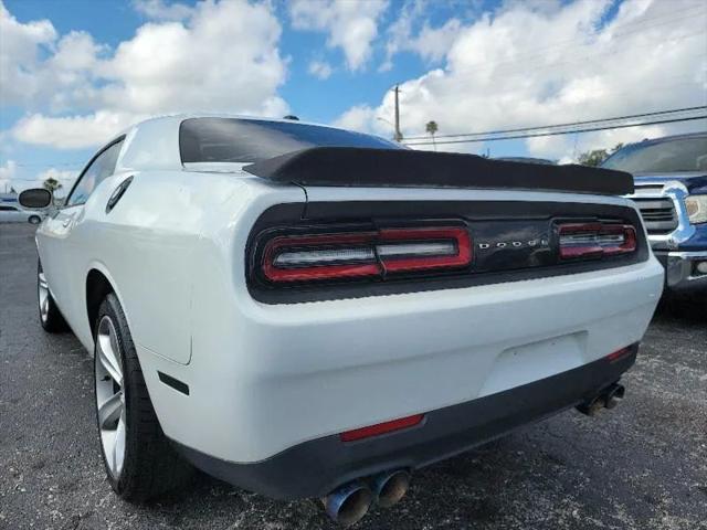 2015 Dodge Challenger SXT