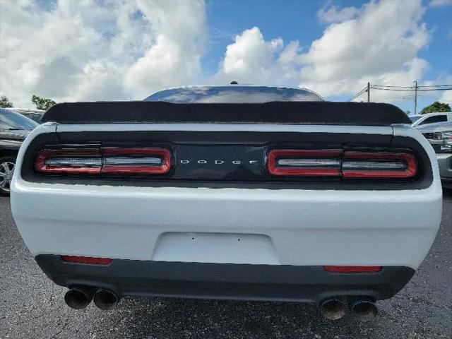 2015 Dodge Challenger SXT