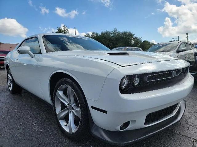 2015 Dodge Challenger SXT