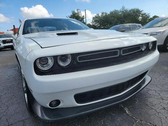 2015 Dodge Challenger SXT