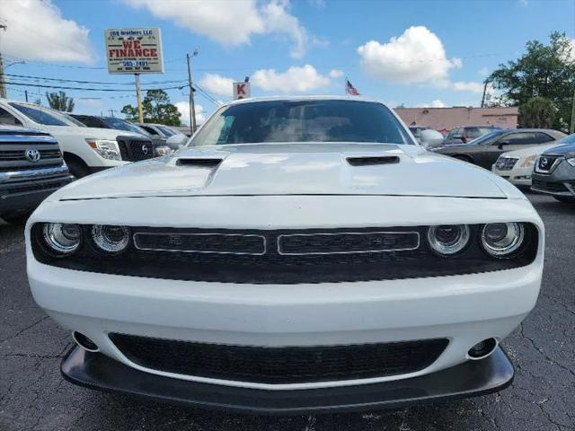 2015 Dodge Challenger SXT
