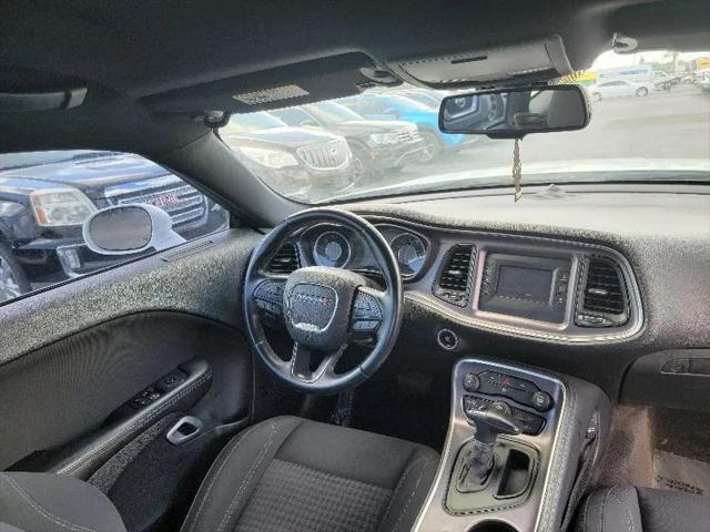 2015 Dodge Challenger SXT
