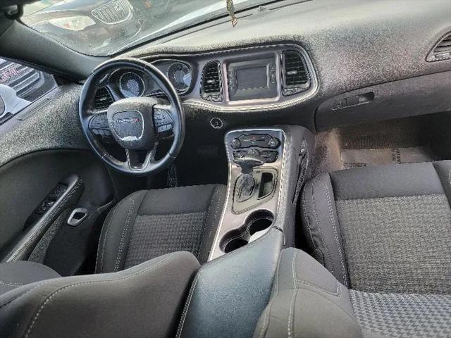 2015 Dodge Challenger SXT