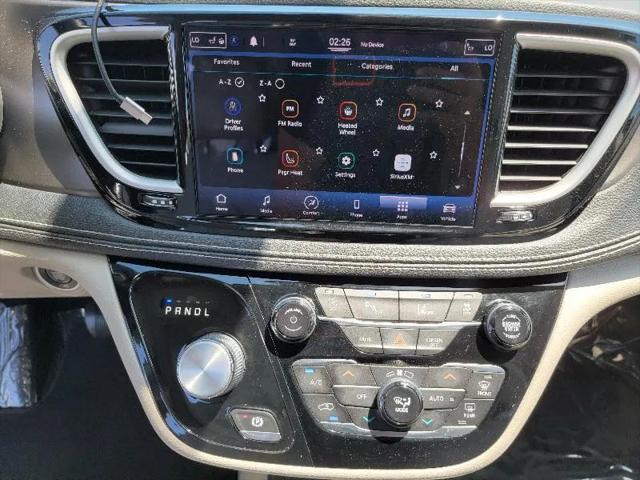 2021 Chrysler Pacifica Touring L
