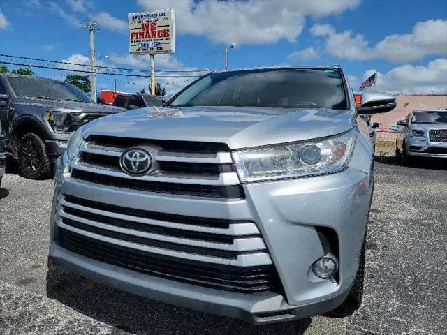 2019 Toyota Highlander XLE for sale in Bradenton, FL