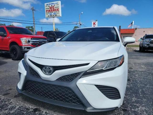 2018 Toyota Camry SE for sale in Bradenton, FL