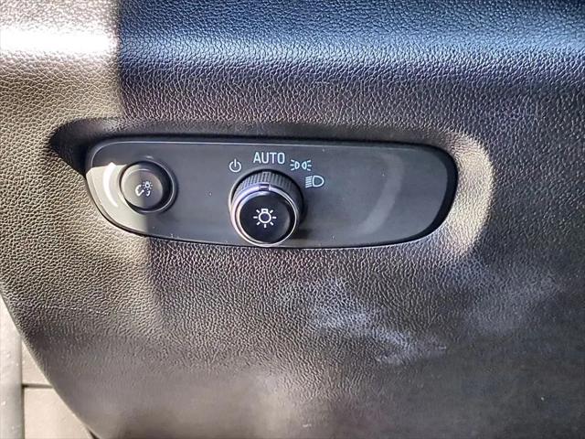 2023 Chevrolet Traverse FWD LT Cloth