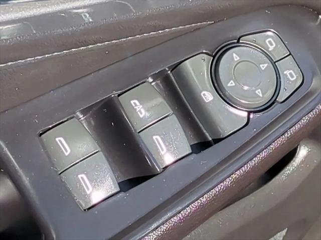 2023 Chevrolet Traverse FWD LT Cloth
