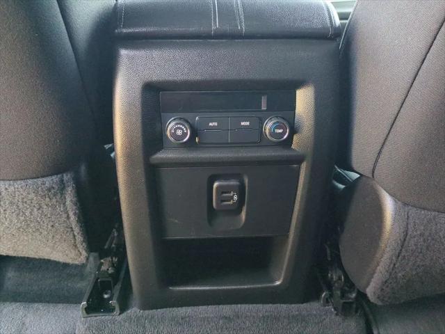 2023 Chevrolet Traverse FWD LT Cloth