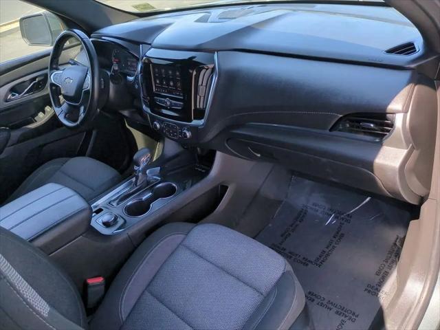 2023 Chevrolet Traverse FWD LT Cloth