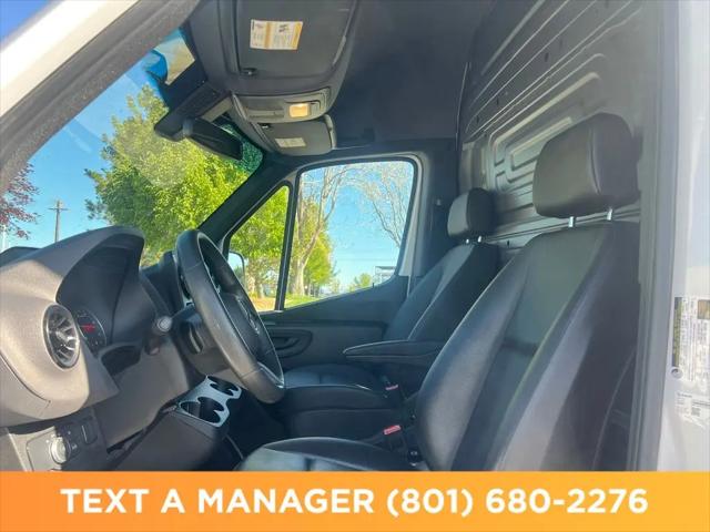 2025 Mercedes-Benz Sprinter 2500 Standard Roof 4-Cyl Diesel
