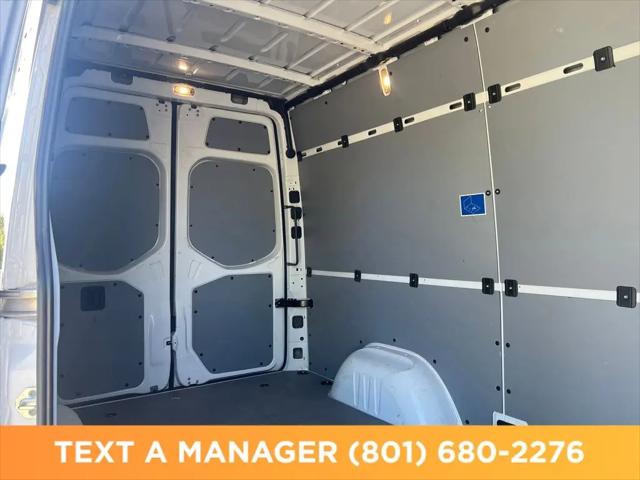 2025 Mercedes-Benz Sprinter 2500 Standard Roof 4-Cyl Diesel