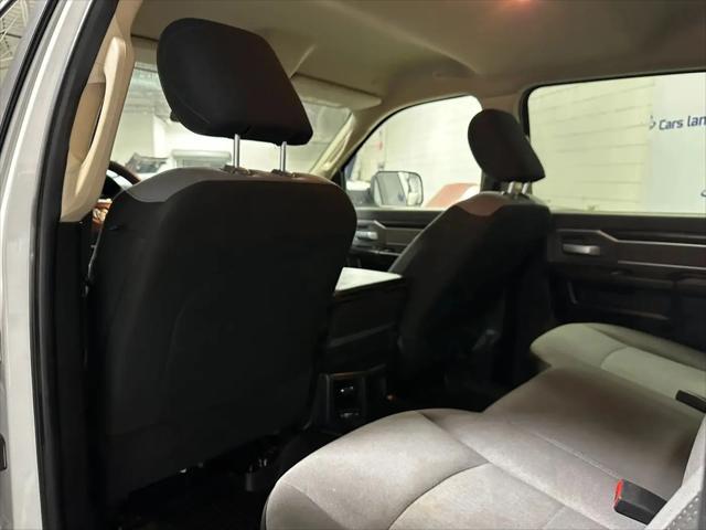 2019 Ram 3500 Big Horn Crew Cab 4x4 8' Box