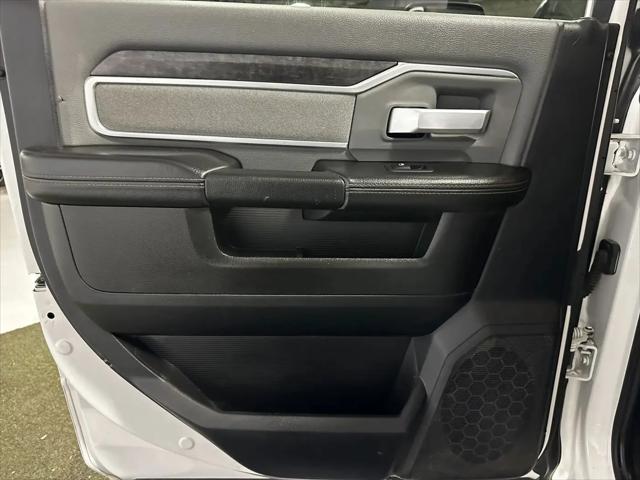 2019 Ram 3500 Big Horn Crew Cab 4x4 8' Box