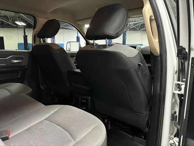 2019 Ram 3500 Big Horn Crew Cab 4x4 8' Box