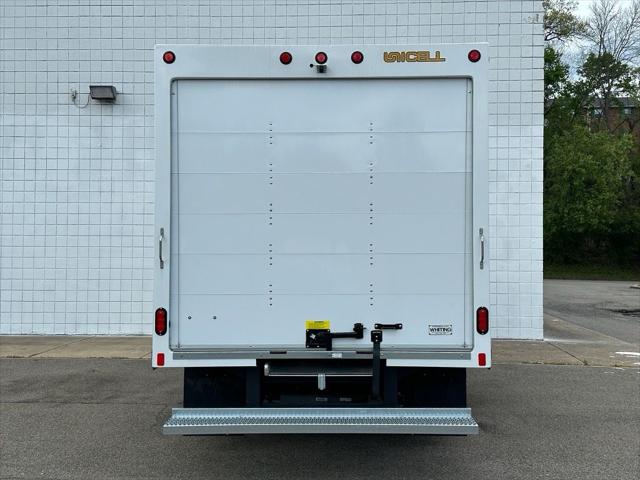 2027 Ford E-Series Cutaway Base