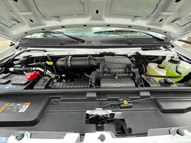 2027 Ford E-Series Cutaway Base