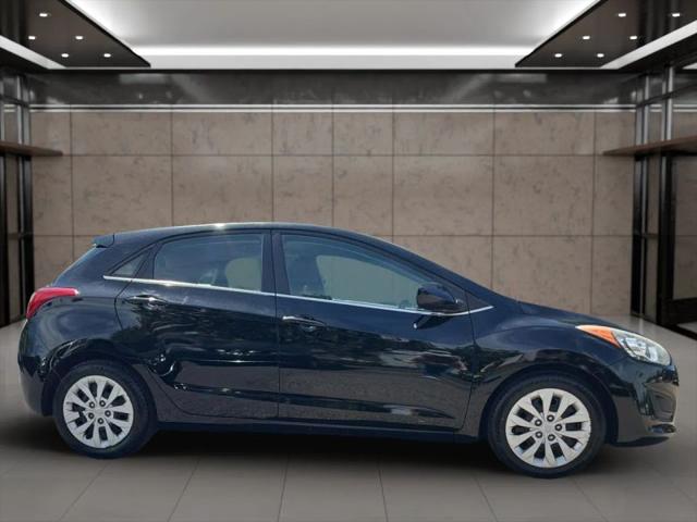 2016 Hyundai Elantra GT Base