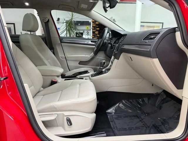 2017 Volkswagen Golf Alltrack TSI SE
