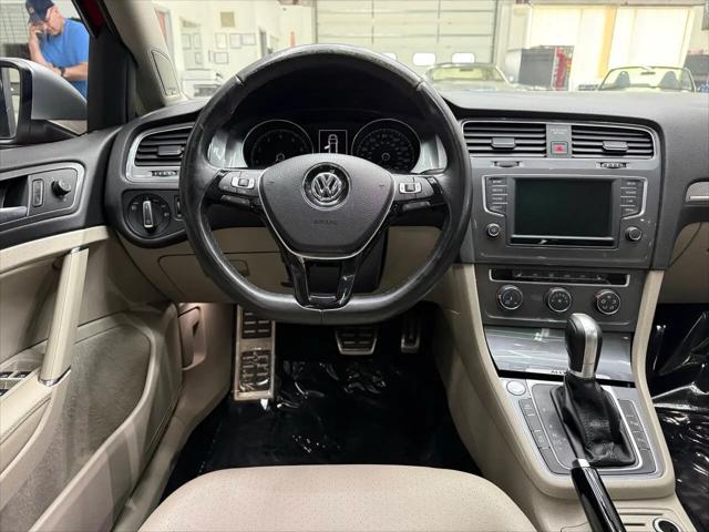 2017 Volkswagen Golf Alltrack TSI SE