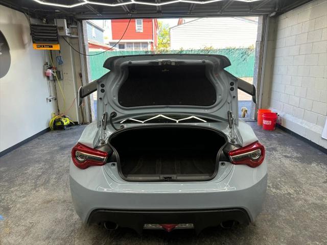 2019 Subaru BRZ Series.Gray