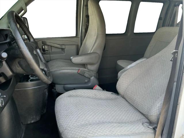 2017 Chevrolet Express LT