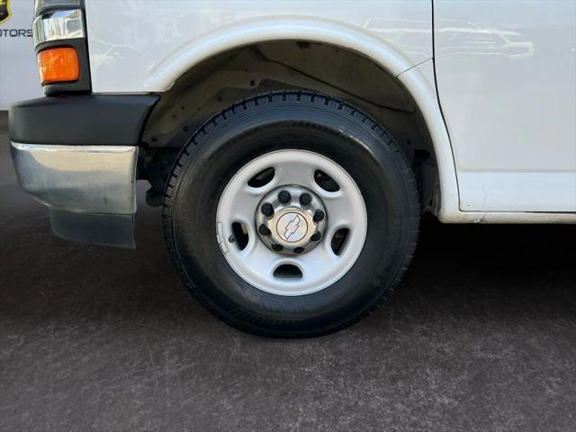 2017 Chevrolet Express LT